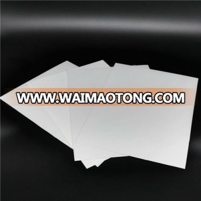 Heat resistant plastic sheet